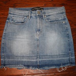 Express denim skirt